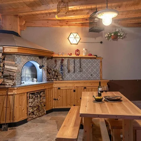 Normabel Relaxing With Heated Pool And Sauna