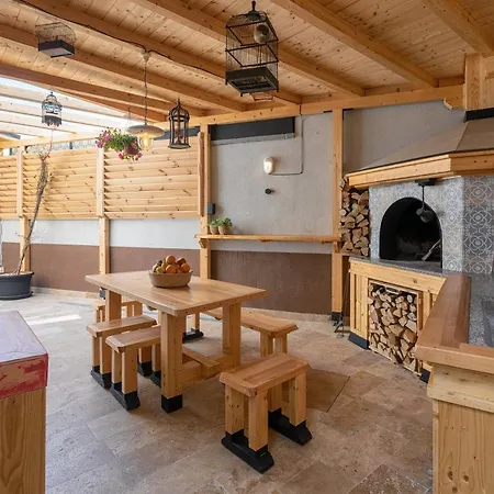 Normabel Relaxing With Heated Pool And Sauna Žrnovnica