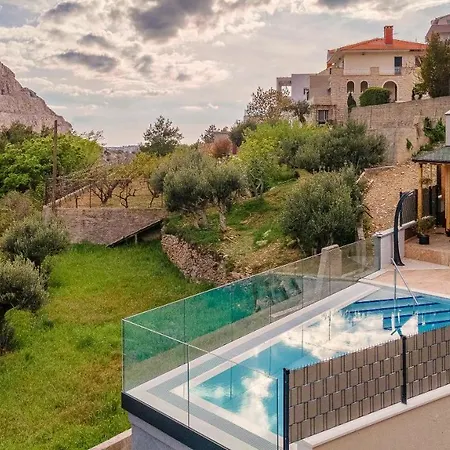 Normabel Relaxing With Heated Pool And Sauna Villa Žrnovnica