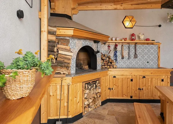 Normabel Relaxing With Heated Pool And Sauna * Žrnovnica